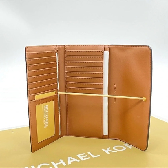 Michael Kors Large Trifold Wallet Leather Vanilla - Picture 5 of 7